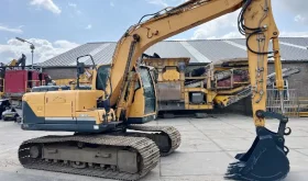 Excavadora Hyundai R140LC-9 año 2012