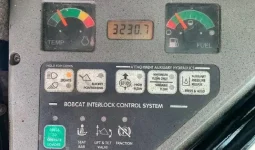 
										Minicargador Bobcat S250 año 2005 completo									