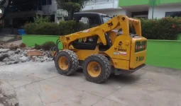 
										Minicargador Bobcat S650 año 2011 completo									