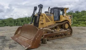 Bulldozer Caterpillar D8T año 2016