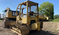 
										Bulldozer Caterpillar D4C año 1994 completo									