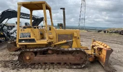 
										Bulldozer Caterpillar D3B año 1985 completo									