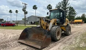 Cargador Caterpillar 938K año 2013