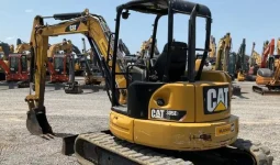 
										Miniexcavadora Caterpillar 305E2 año 2018 completo									