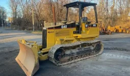 
										Bulldozer Caterpillar D5C III año 1998 completo									