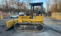 
										Bulldozer Caterpillar D5C III año 1998 completo									