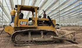 Bulldozer Caterpillar D6D 4X año 1980