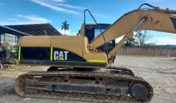 
										Excavadora Caterpillar 320C año 2004 completo									