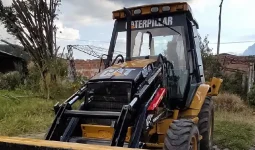 
										Retrocargador Caterpiller 420D año 2004 completo									