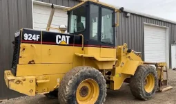 
										Cargador Caterpillar 924F año 1995 completo									