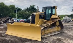 Bulldozer Caterpillar D6N año 2012