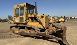 
										Bulldozer Caterpillar D6D año 1978 completo									