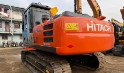 
										Excavadora Hitachi ZX 200 año 2020 completo									