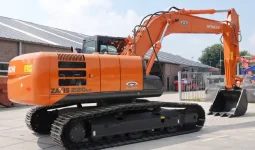 
										Excavadora Hitachi ZX220LC año 2022 completo									