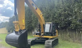 Excavadora Caterpillar 320D año 2015