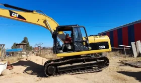 Excavadora Caterpillar 320D año 2007