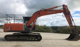 Excavadora Hitachi ZX 210 LC-3 año 2008