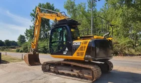 Excavadora JCB JS145LC año 2014