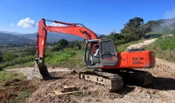 Excavadora Hitachi ex200-5 año 2002