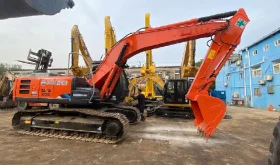 Excavadora Hitachi ZX-200 3G año 2020