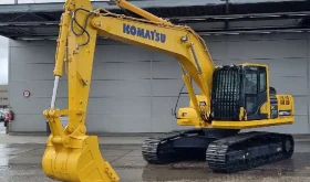 Excavadora Komatsu PC210 LC Nueva