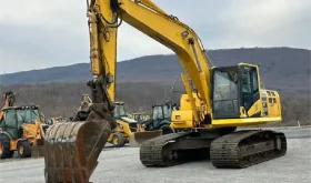 Excavadora Komatsu Pc 210 año 2015