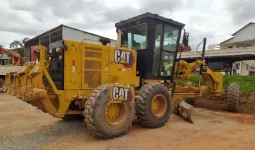 
										Motoniveladora Caterpillar 140K año 2019 completo									