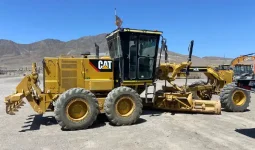 
										Motoniveladora Caterpillar 140K año 2020 completo									