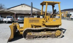 
										Bulldozer Caterpillar D5C año 2021 completo									