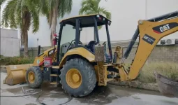 
										Retrocargador Caterpillar 420F2 año 2022 completo									