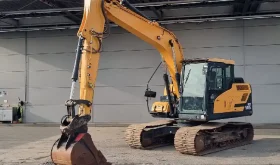 Excavadora Hitachi HX140-L año 2017