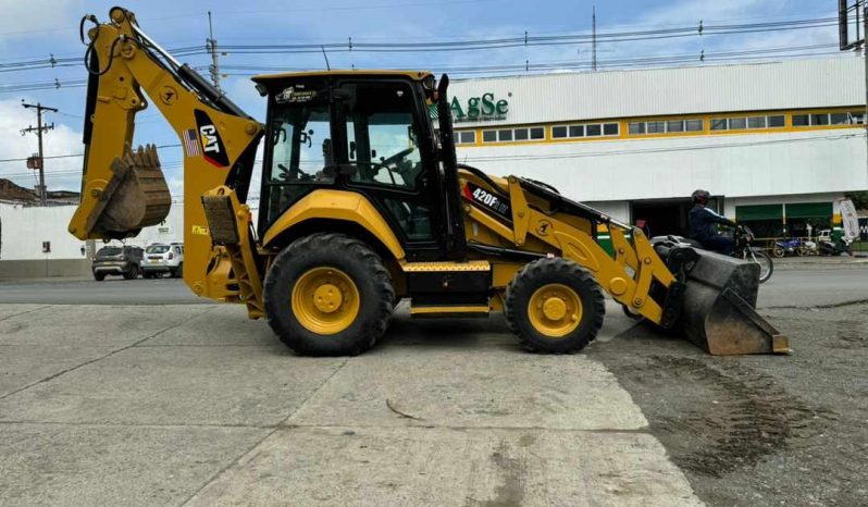 
								Retrocargador Caterpillar 420 IT año 2016 horas 7560 completo									