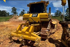 Bulldozer Caterpillar D6T año 2012