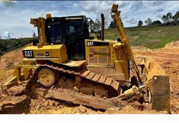 
										Bulldozer Caterpillar D6T año 2012 completo									