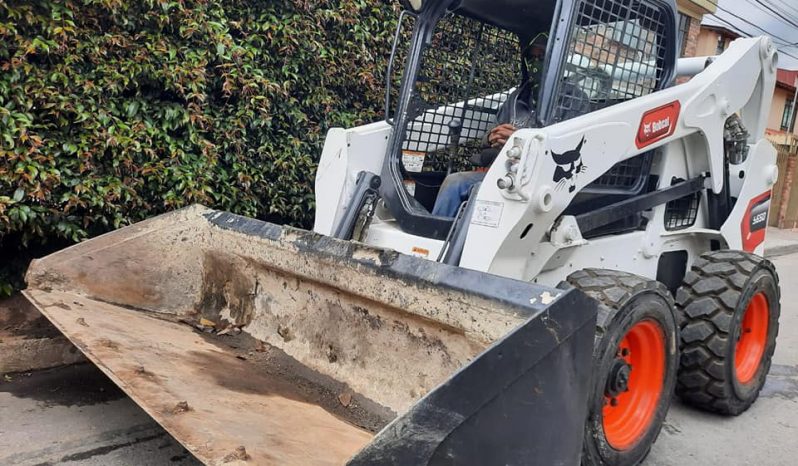 
								Minicargador Bobcat S650 año 2012 completo									