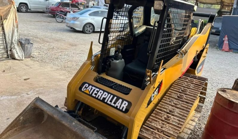 
								Mini-Cargador Caterpillar Cat259 B3 año 2012 completo									