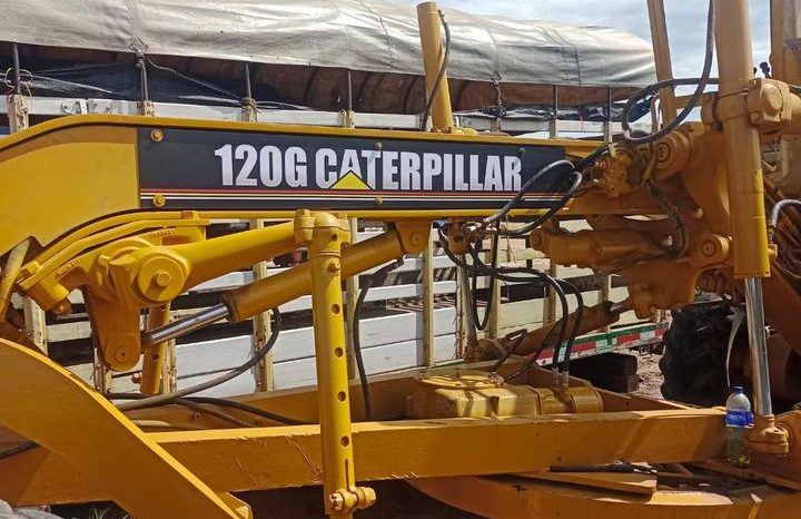 
								Motoniveladora Caterpillar 120G completo									