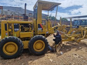 Motoniveladora Caterpillar 120G año 1995