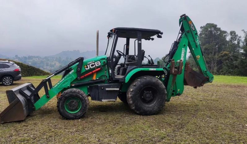 
								Retroexcavadora JCB 3CX año 2018 completo									