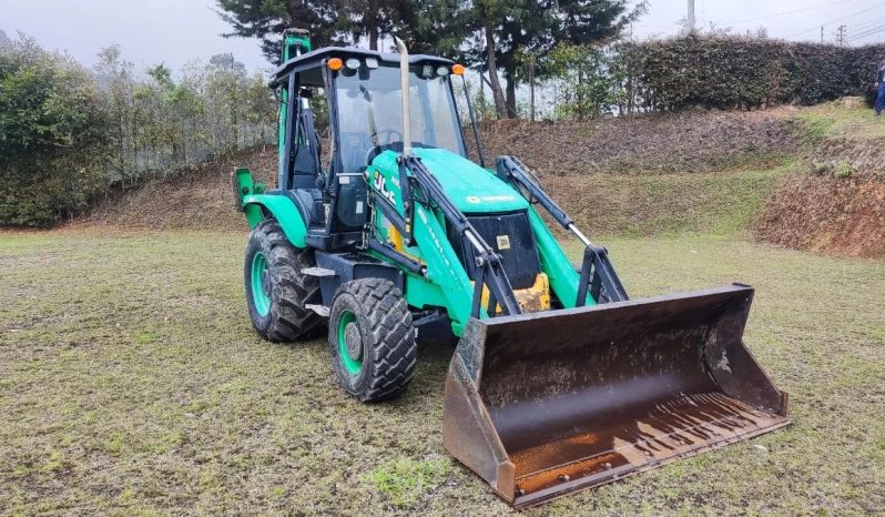 
								Retroexcavadora JCB 3CX año 2018 completo									