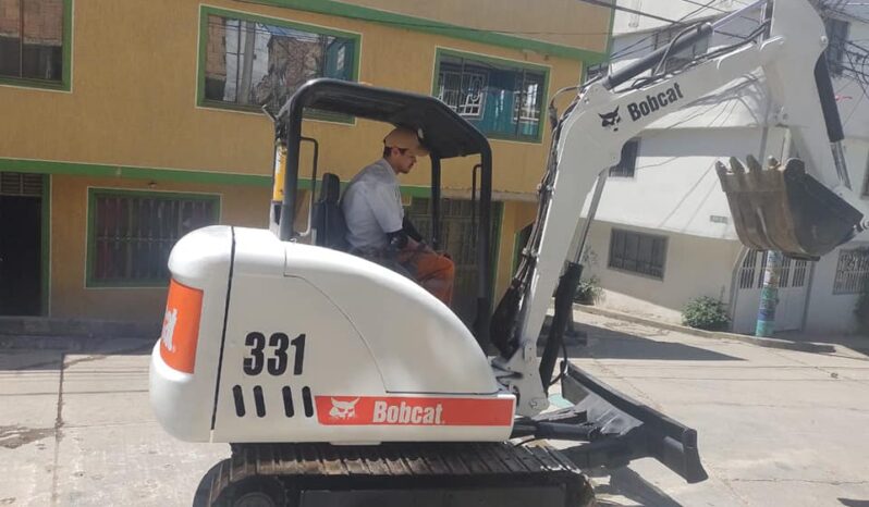 
								Miniexcavadora Bobcat 331 año 2007 completo									