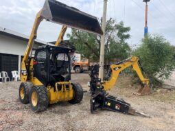 
										Minicargador Caterpillar 326D año 2018 completo									