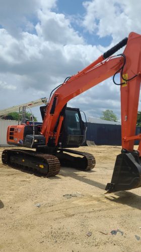 excavadora Hitachi ZX120-3 año 2018