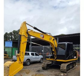 Excavadora Caterpillar 312D año 2011