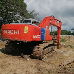 
										Excavadora Hitachi EX200-2 año 1996 completo									