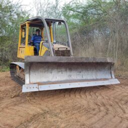 
										Bulldozer Case 450H año 2002 horas 16000 Venta o Alquiler completo									