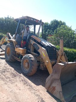 
										Retroexcavadora Caterpillar 420D año 2005 completo									