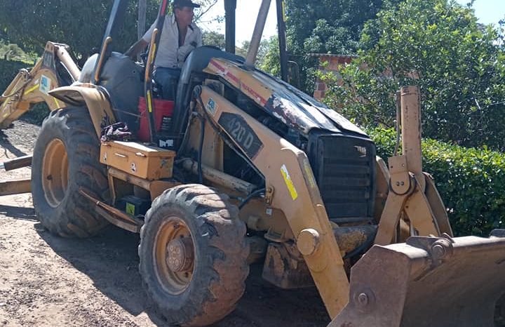 
								Retroexcavadora Caterpillar 420D año 2005 completo									