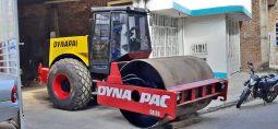 
										Vibrocompactador Dynapac CA25  año 2006 11.3 Ton completo									