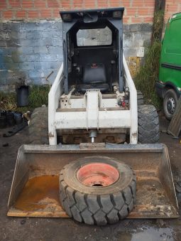 Minicargador Bobcat 863 año 1998 buen estado